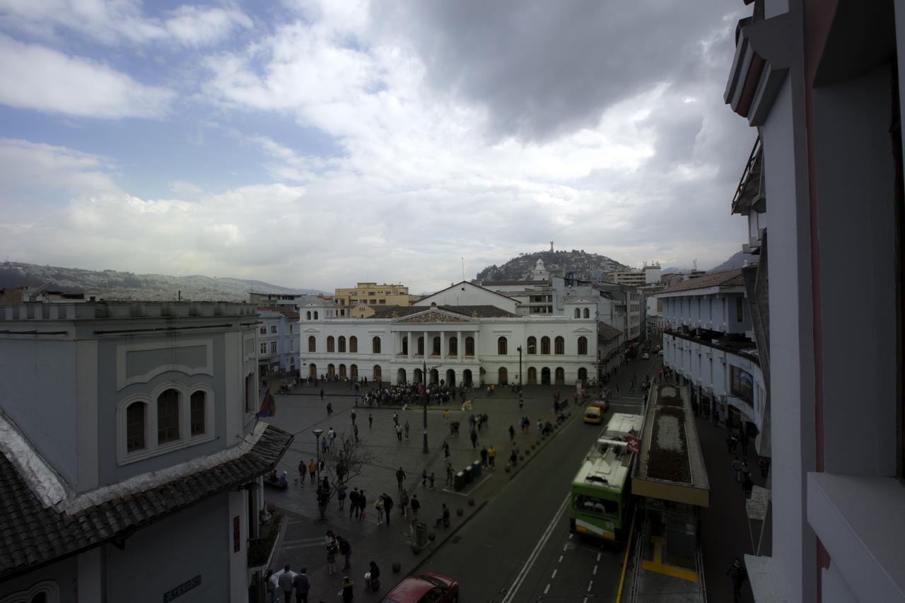 Hotel Plaza del Teatro Quito Exterior foto